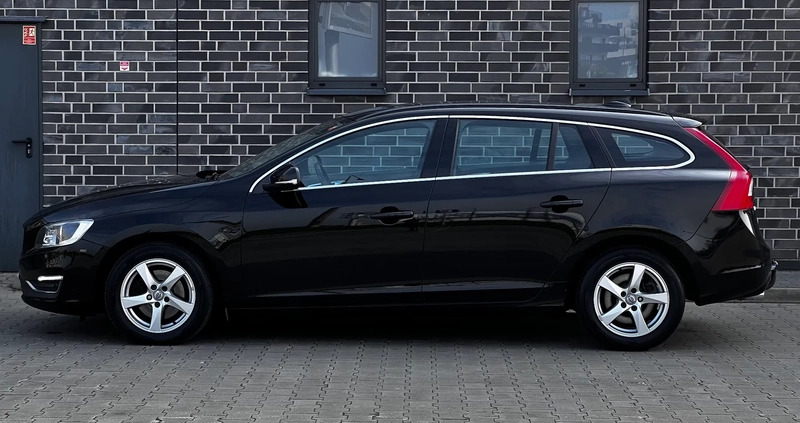Volvo V60 cena 48500 przebieg: 178000, rok produkcji 2015 z Katowice małe 667